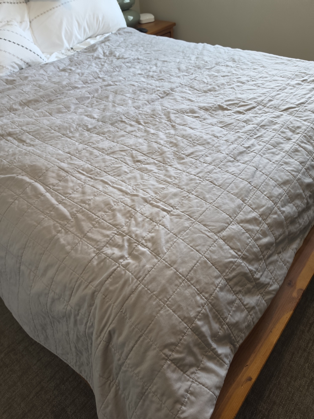 Target Quilted Bedspread in Light Beige